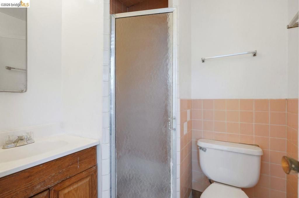 Image 50 of property listing at 933 41St St, Oakland, CA 94608