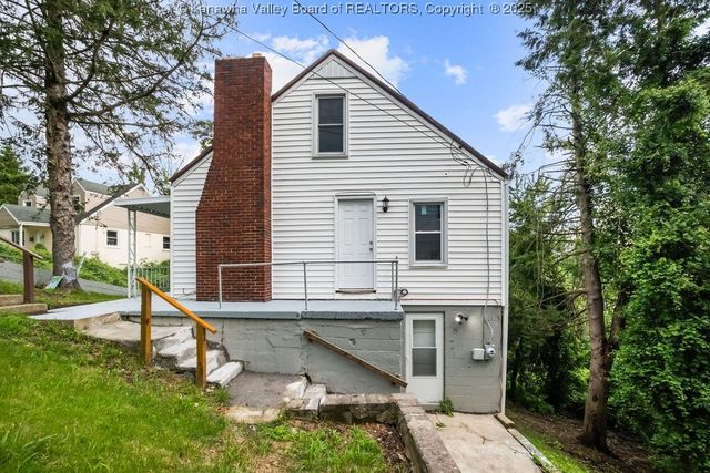528 Medina Street, Charleston, WV 25302