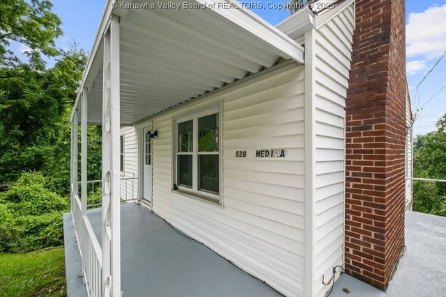 528 Medina Street, Charleston, WV 25302