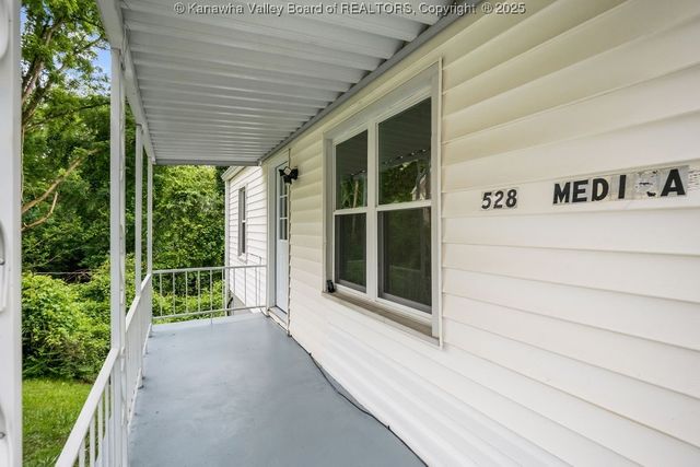 528 Medina Street, Charleston, WV 25302