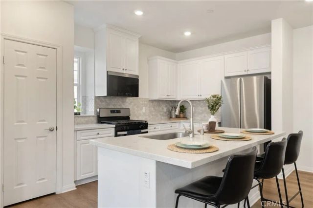 4229 E Carmel Privado, Ontario, CA 91761