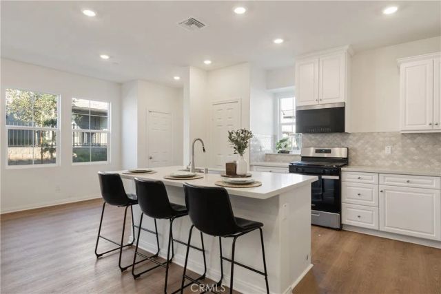 4229 E Carmel Privado, Ontario, CA 91761