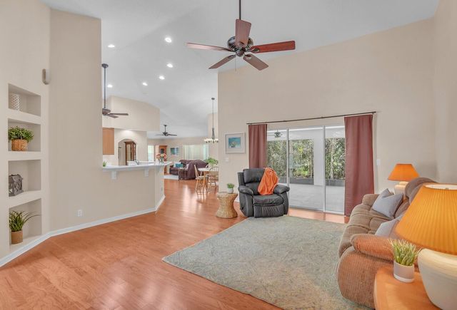 18603 49th Street N, Loxahatchee, FL 33470