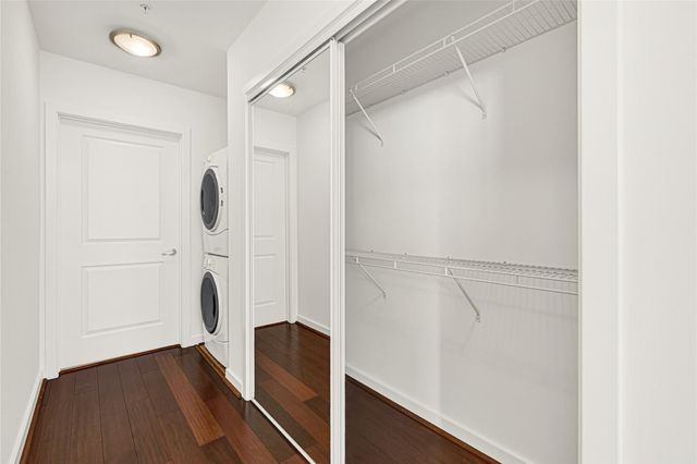 5925 Almeda Road 11508, Houston, TX 77004