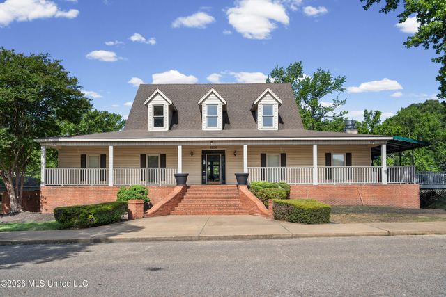 6675 Masters Drive, Olive Branch, MS 38654