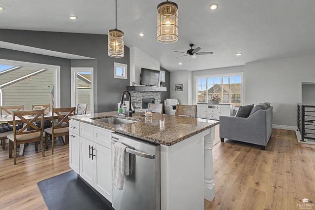 9889 Lavender Lane, Manhattan, KS 66502