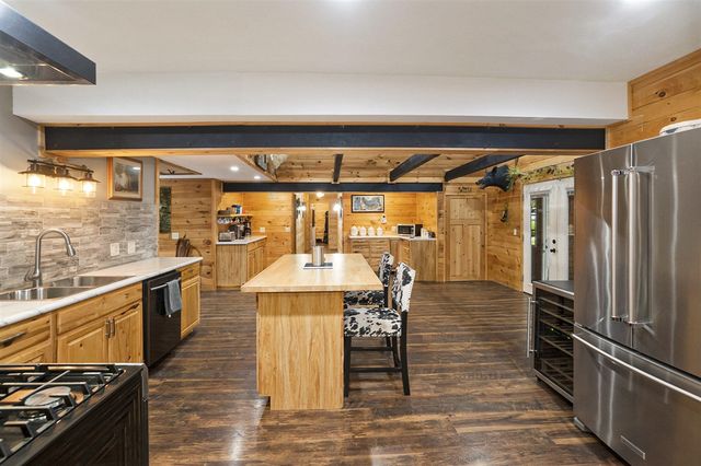 2697 N 176th Avenue, Walkerville, MI 49459