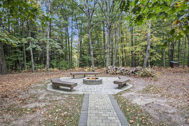 2697 N 176th Avenue, Walkerville, MI 49459