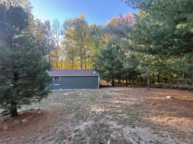 2697 N 176th Avenue, Walkerville, MI 49459