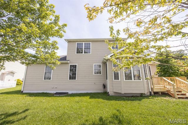 301 Whetstone Lane, Mascoutah, IL 62258