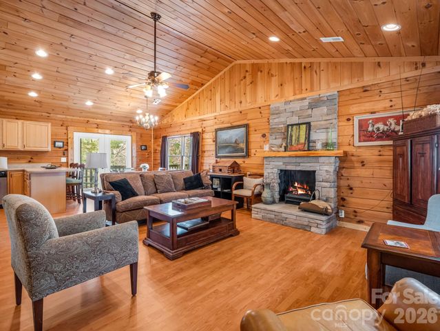 1050 Cross Ridge Drive, Rutherfordton, NC 28139