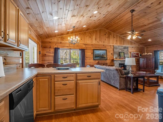 1050 Cross Ridge Drive, Rutherfordton, NC 28139