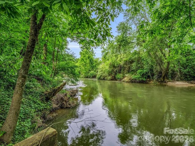 1050 Cross Ridge Drive, Rutherfordton, NC 28139