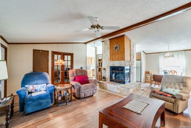 6490 Smith Rd, Von Ormy, TX 78073