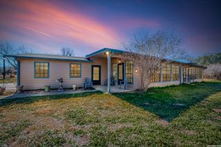6490 Smith Rd, Von Ormy, TX 78073