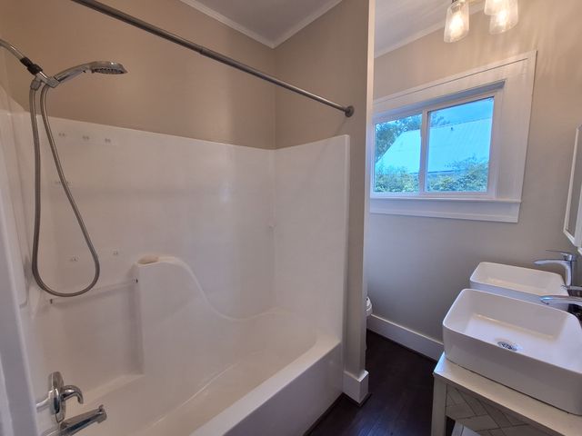 551 E Eastland St, Gallatin, TN 37066