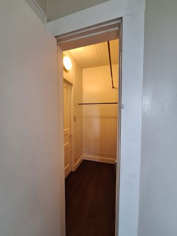 551 E Eastland St, Gallatin, TN 37066