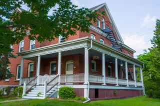 148 US Oval, Plattsburgh, NY 12903