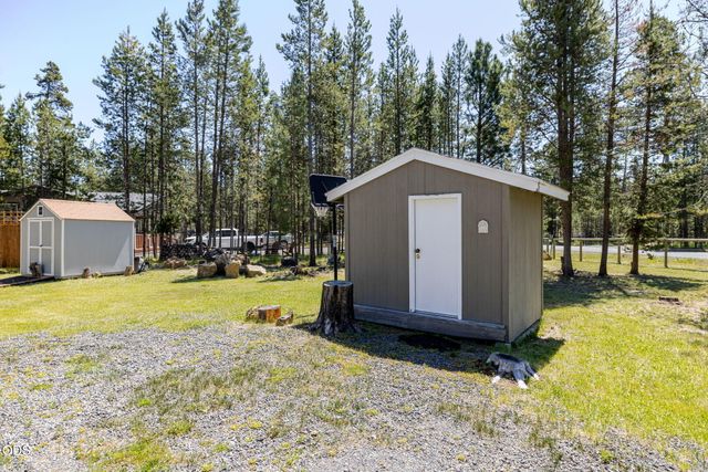 56072 Marsh Hawk Road, Bend, OR 97707