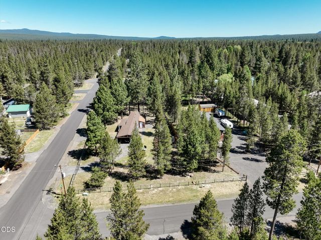56072 Marsh Hawk Road, Bend, OR 97707
