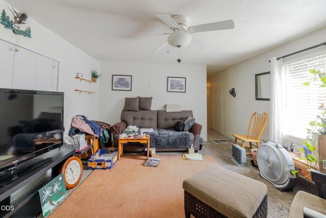 56072 Marsh Hawk Road, Bend, OR 97707
