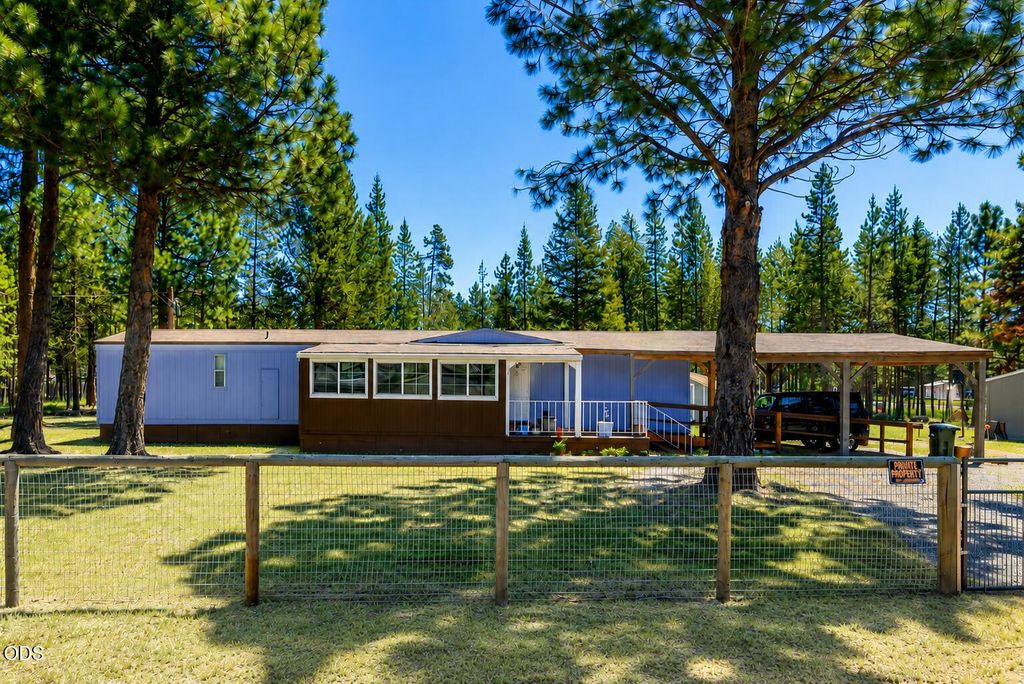 56072 Marsh Hawk Road, Bend, OR 97707