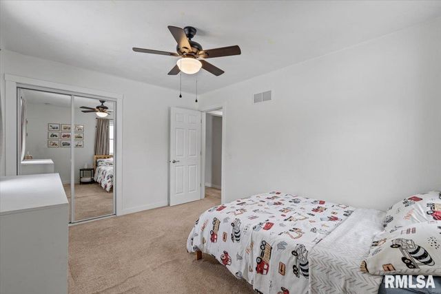 102 AMBER Lane, Geneseo, IL 61254