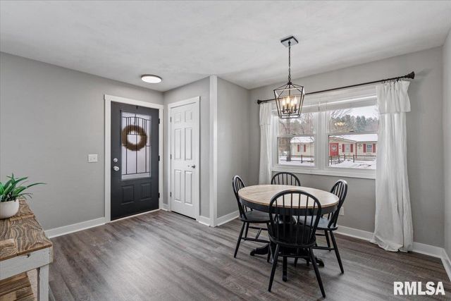 102 AMBER Lane, Geneseo, IL 61254