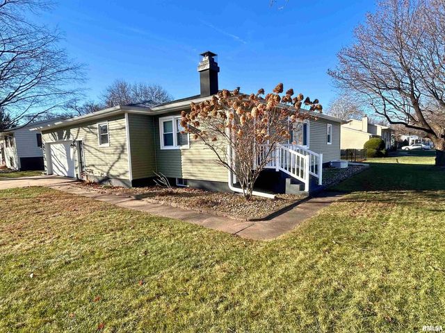 102 AMBER Lane, Geneseo, IL 61254