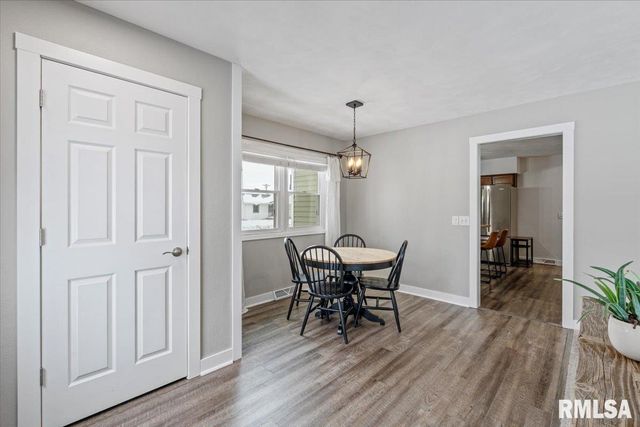 102 AMBER Lane, Geneseo, IL 61254