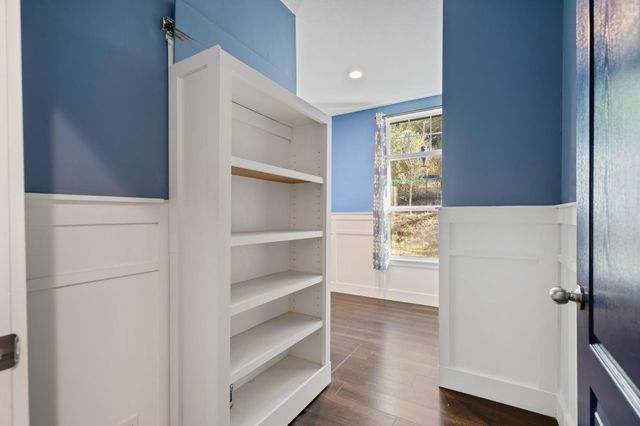 15385 Neils Rd, Auburn, CA 95603