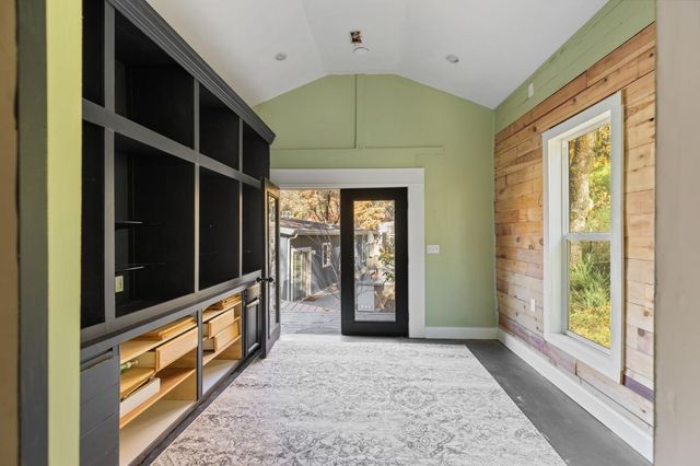 15385 Neils Rd, Auburn, CA 95603