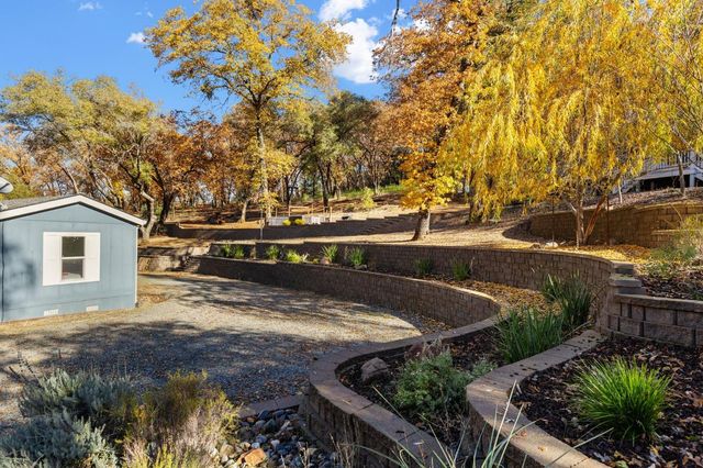 15385 Neils Rd, Auburn, CA 95603