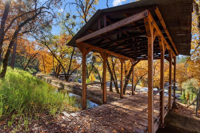 15385 Neils Rd, Auburn, CA 95603