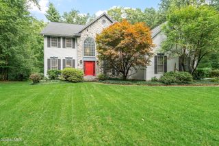 5 Saddle Brook Drive, Saratoga Springs, Outside, NY 12866