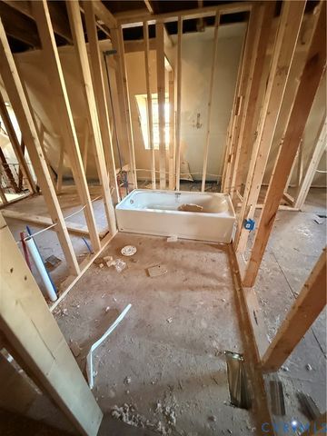 505 N James St, Hanover, VA 23005