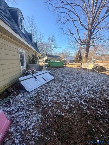 505 N James St, Hanover, VA 23005