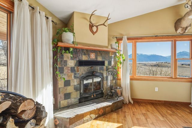 50 Cielo Grande Drive, Pray, MT 59047