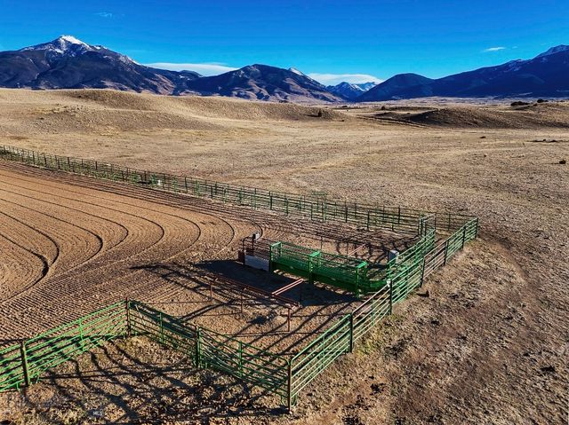 50 Cielo Grande Drive, Pray, MT 59047