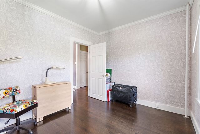 25 Warfield St, Hopedale, MA 01747