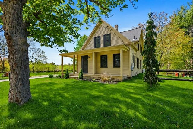 25 Warfield St, Hopedale, MA 01747