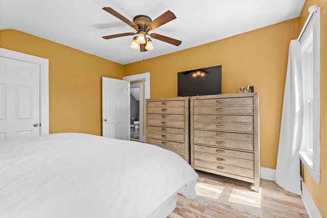 25 Warfield St, Hopedale, MA 01747