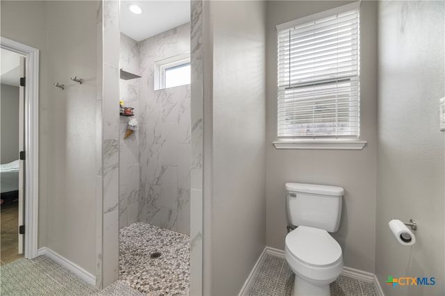 211 Amberglow Court, Victoria, TX 77904