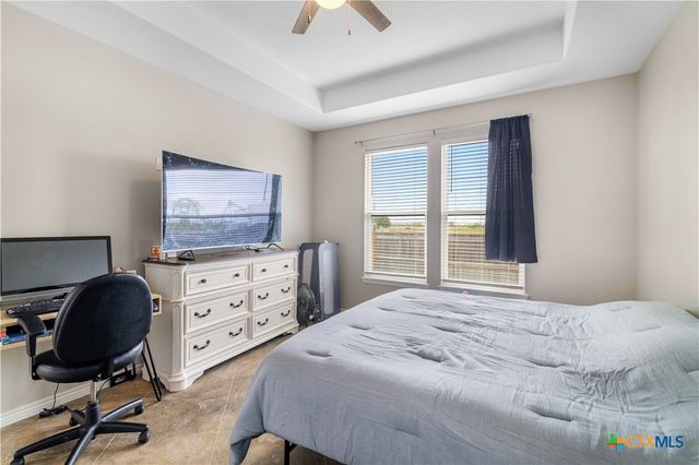 211 Amberglow Court, Victoria, TX 77904