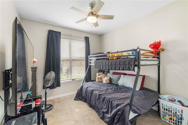 211 Amberglow Court, Victoria, TX 77904