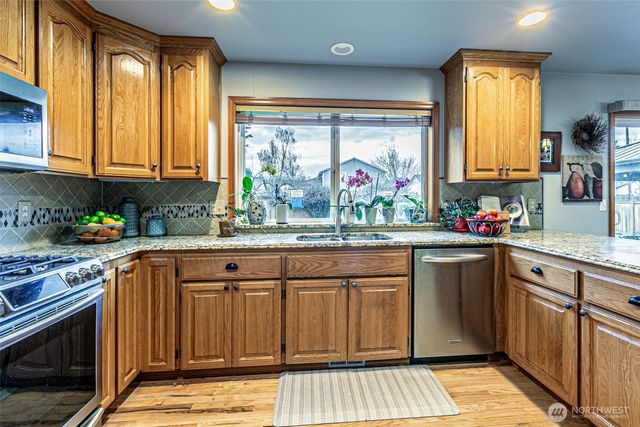 14613 146th E, Orting, WA 98360