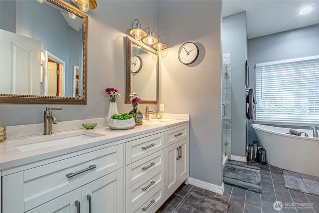 14613 146th E, Orting, WA 98360