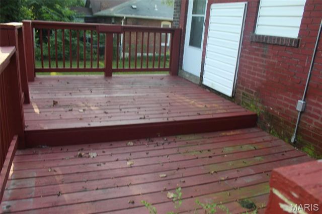 6527 Julian Avenue, St Louis, MO 63133