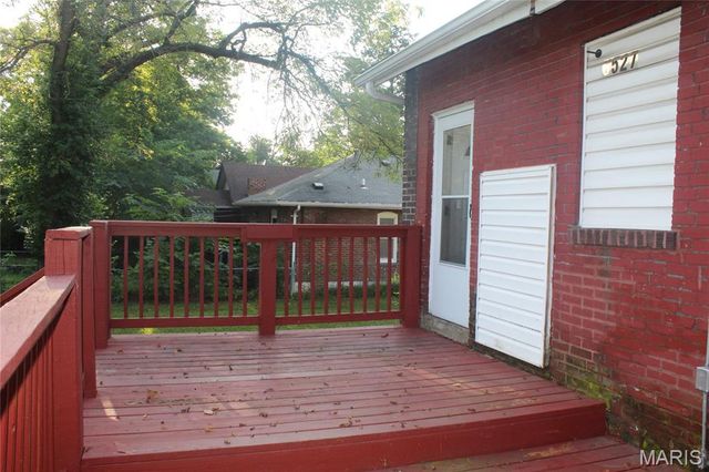 6527 Julian Avenue, St Louis, MO 63133