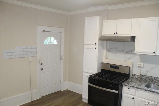 6527 Julian Avenue, St Louis, MO 63133